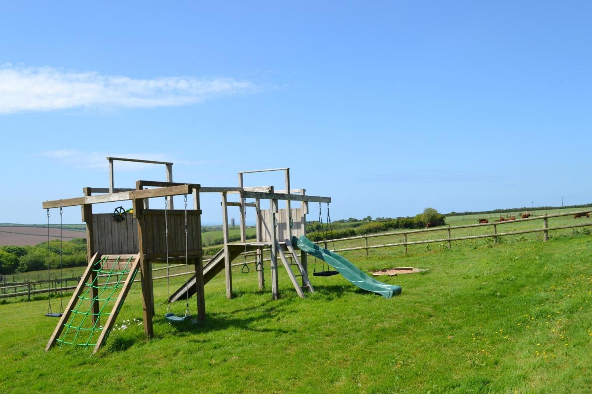 The Stables Villa Hartland Exteriör bild